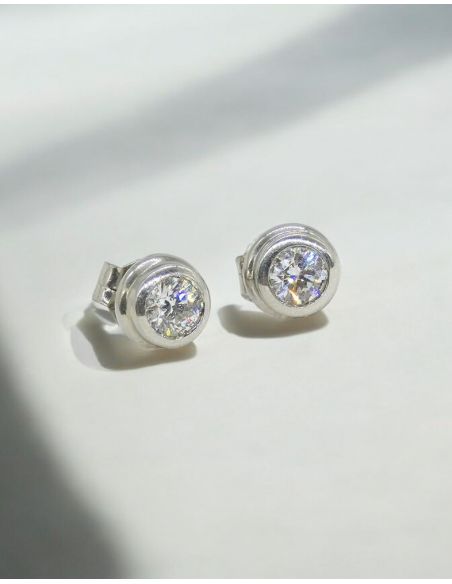 Pendientes PLATINO chatón diamantes 0.58ct