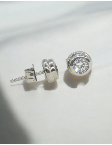 Pendientes PLATINO chatón diamantes 0.58ct