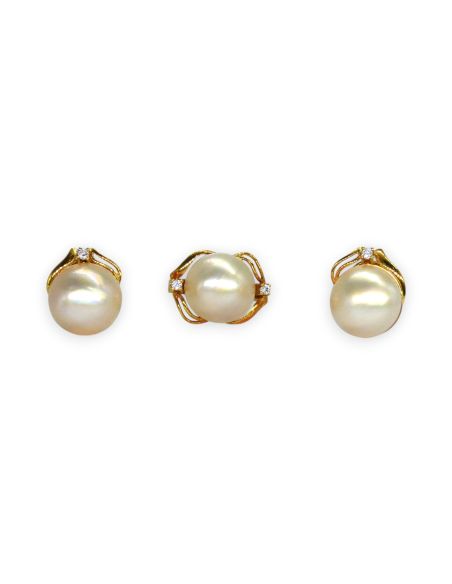 Pendientes media perla con base y dos circonitas oro 18k - Joyería Orocash