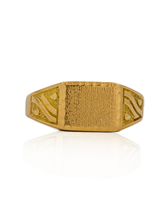 Anillo sello placa rectangular satinada lateral labrado oro 18k - Joyería Orocash