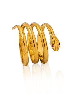Anillo serpiente tres vueltas labrado oro 18k - Joyería Orocash